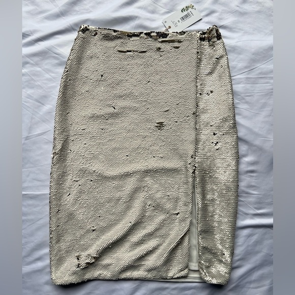 Chelsea & Violet Cream and Gold Flip Sequin Midi Skirt 10 - Picture 14 of 14